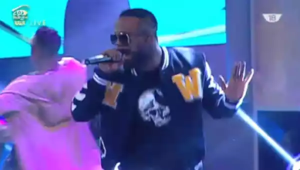 VIDEO: Iyanya Performs “Up to something” and “Mr Oreo” at #BBNaija Live Eviction Show